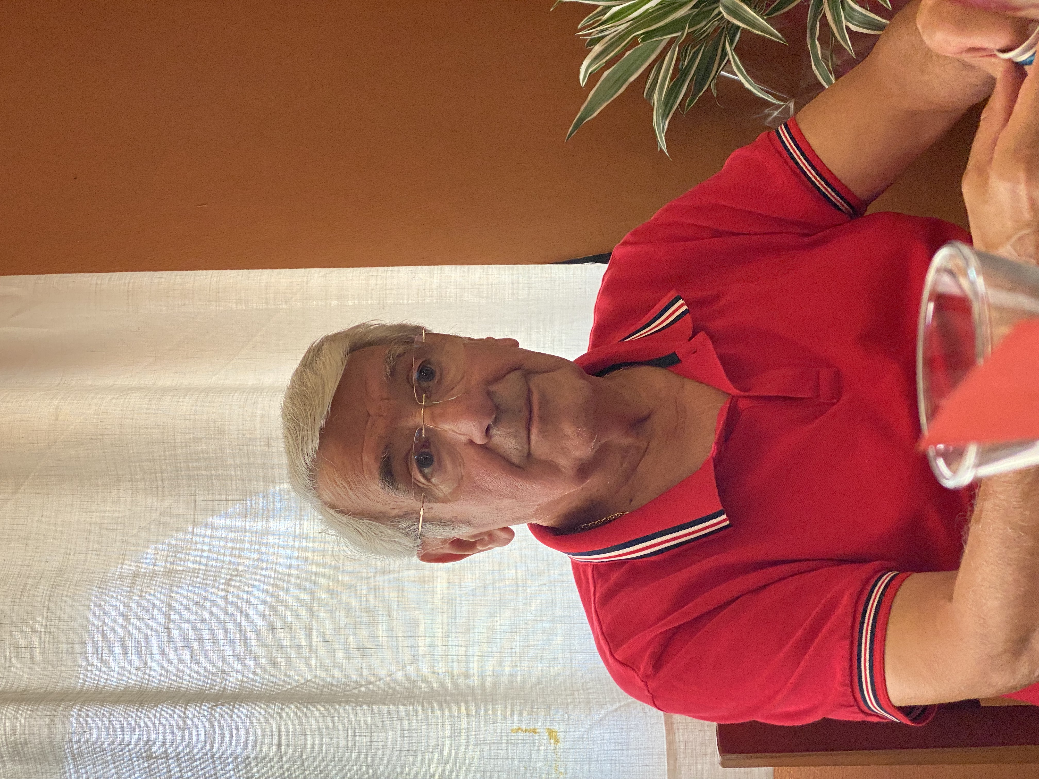 Nonno Silvano che sorride